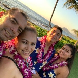 Meet your Posher, Luis